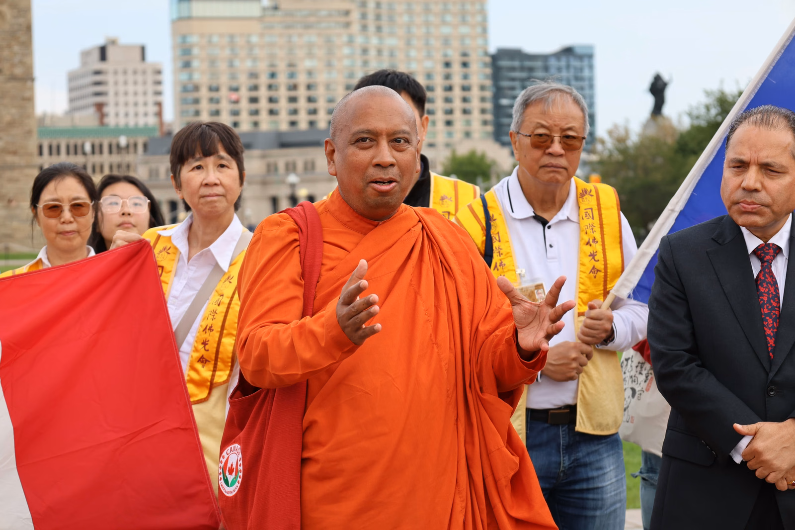 Canadian Buddhists Gather on Parliament Hill to Pray for Nepal