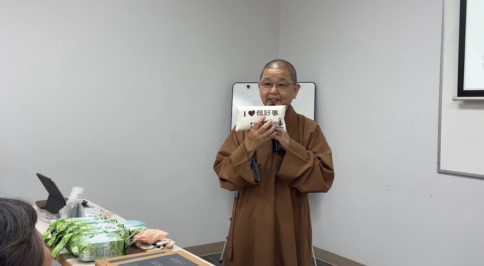 Fo Guang Shan Toronto and Fo Guang University Host Circular Economy Workshop