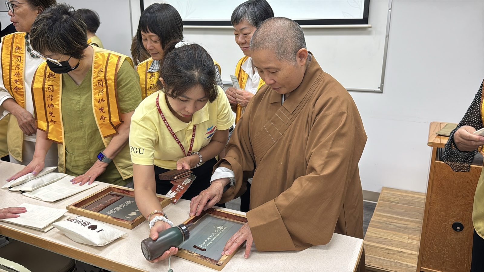 Fo Guang Shan Toronto and Fo Guang University Host Circular Economy Workshop