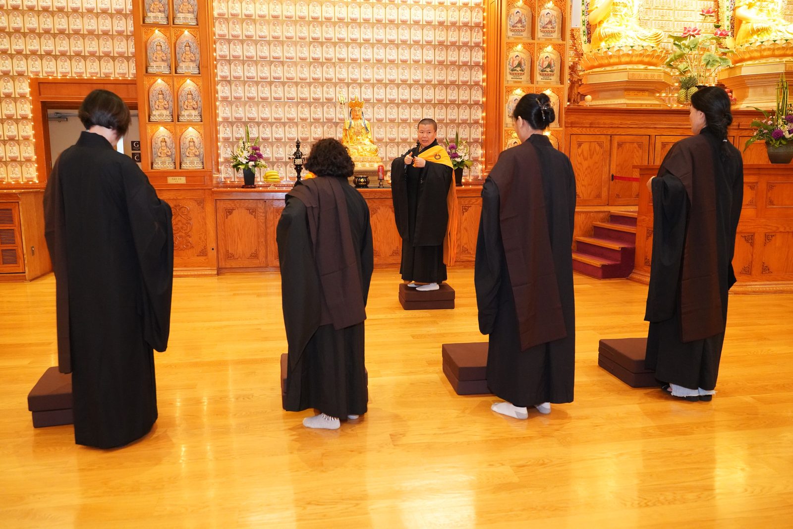 Fo Guang Shan Toronto Hosts Triple Gem Refuge and Five Precepts Seminar