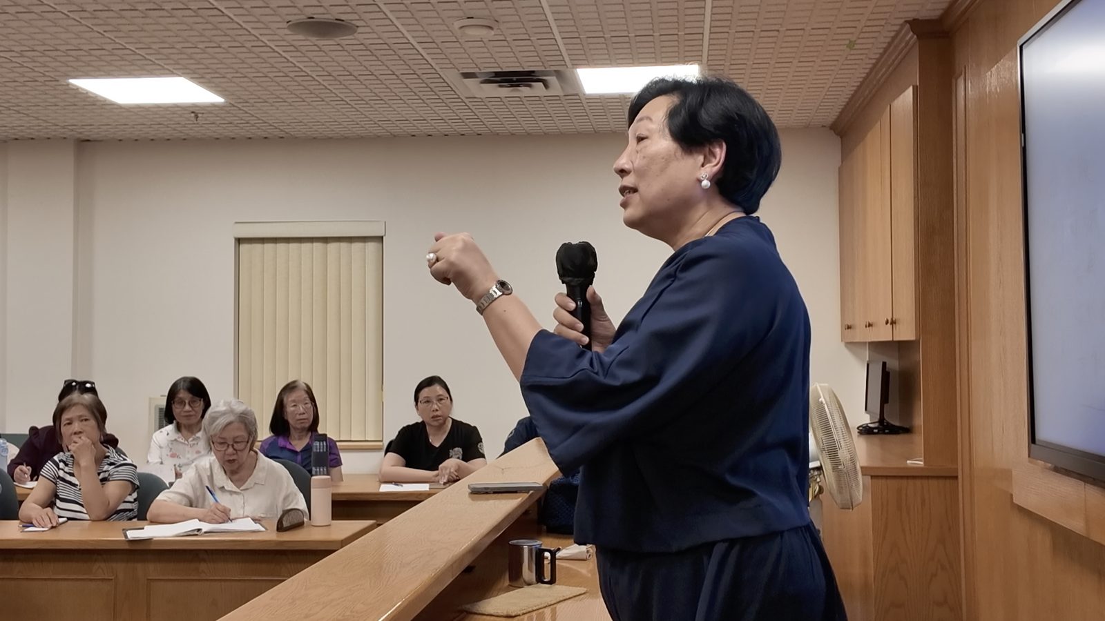 Toronto Buddha's Light Choir Explores the Art of Bel Canto